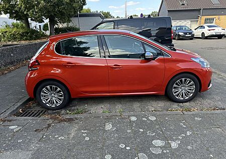 Peugeot 208 PureTech 110 Stop & Start EAT6 Allure