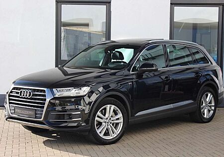 Audi Q7 45 TDI quattro **S-LINE 7-SITZE PANO KAMERA**