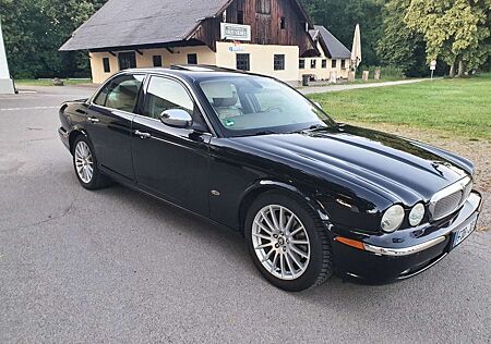 Jaguar XJ6 2.7 Twin Turbo Diesel Executive