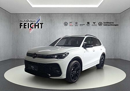 VW Tiguan Volkswagen 2.0 TDI 4Motion+R-Line+AHK+PANO+STANDH.