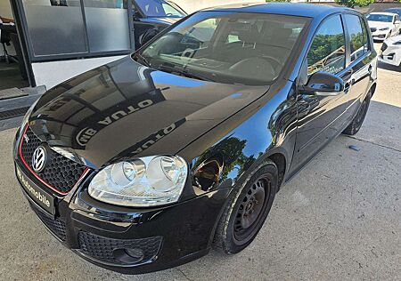 VW Golf Volkswagen V Lim. United