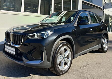 BMW X1 xDrive23i HUD|360|ad.LED|LCProf|Komfortz.|M Lenkr.