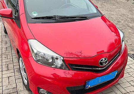 Toyota Yaris 3-Türer 1.33 VVT-i Club