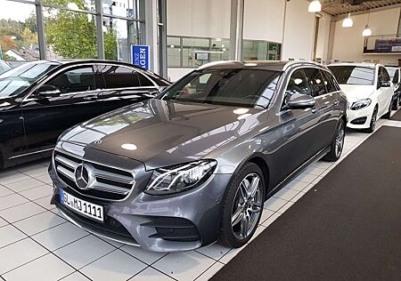 Mercedes-Benz E 350 AMG DIST MEMORY LED 4M AMBI 360 AKUST PTS