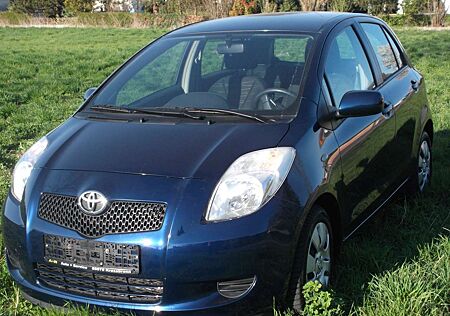 Toyota Yaris 1.3 VVT-i Sol