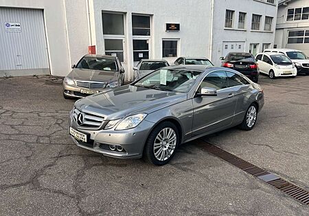 Mercedes-Benz E 200 CGI BlueEfficiency (207.348)