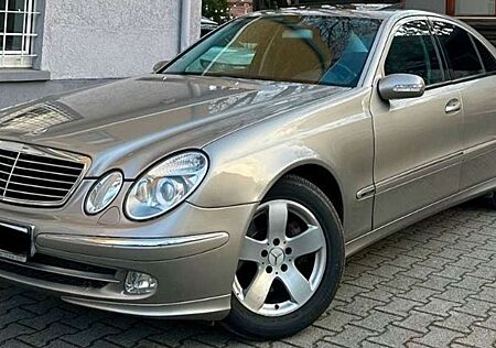 Mercedes-Benz E 320 Avantgarde