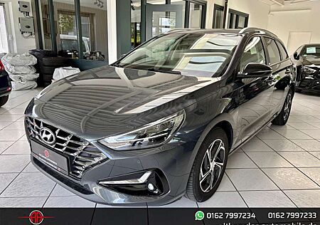 Hyundai i30 cw 1.6CRDi Intro Edition LED*Navi*Digitacho