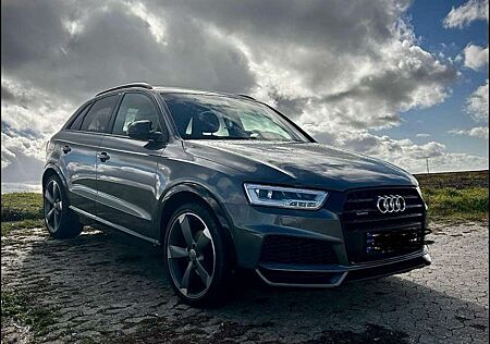 Audi Q3 sport quattro mit Panoramadach