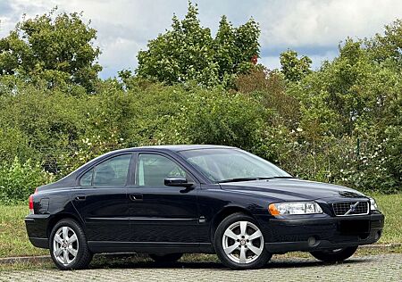 Volvo S60 2.4 Momentum guter Zustand Tüv Neu