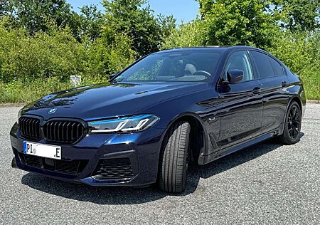 BMW 545e 545 5er Plug-In-Hybrid xDrive Aut. M Sport Editio