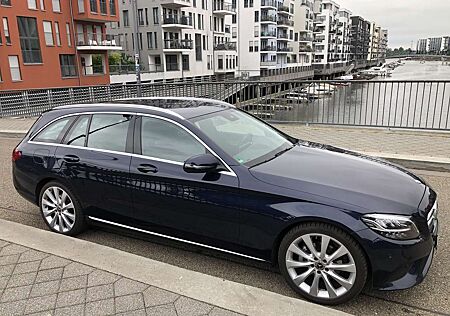 Mercedes-Benz C 220 d T Avantgarde, MB SHG (08/25), RFK, PDC, SHA