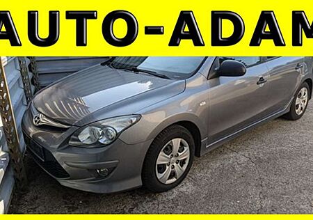 Hyundai i30 cw 1.6 CRDi*1 Hand*AHK*Tüv:09/2026*