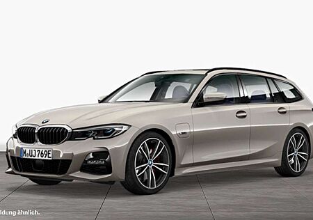 BMW 330 e Touring M Sport Gestiksteuerung Head-Up