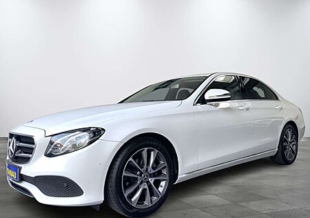 Mercedes-Benz E 220 d Kamera Totwinkel Tempomat Navi AHK Sitzh. PDC