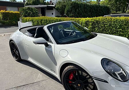 Porsche 992 911 Carrera Cabrio 4 GTS PDK