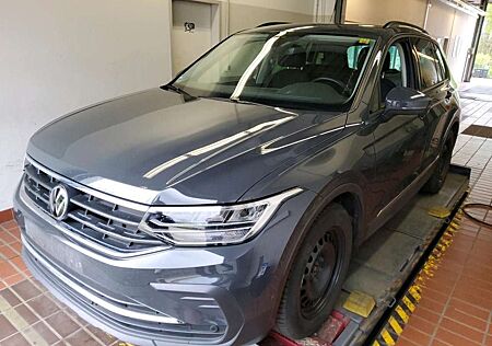 VW Tiguan Volkswagen 2.0 TDI Life*NAVI*LED*CARPLAY*PARK-ASSIST