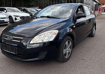 Kia Cee'd Ceed / 1.4 CVVT LX
