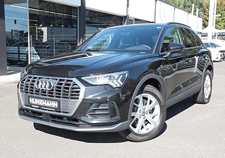 Audi Q3 40 2,0 TFSI quattro basis MMI Navi+ Panorama