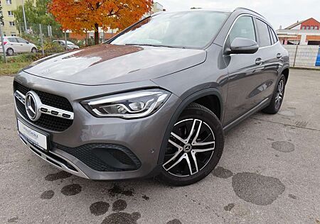 Mercedes-Benz GLA 200 d, LED, Kamera, Navi......