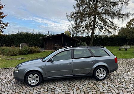 Audi A6 4.2 Avant quattro orig. 62000 Km, 2.Hd!