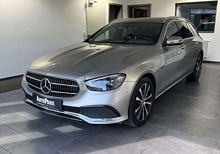 Mercedes-Benz E 300 T de AHK*Avantgarde*Distronic*Totwinkel*