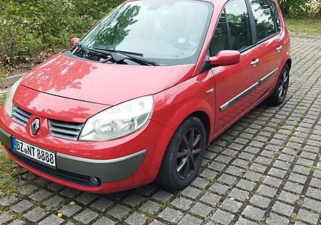 Renault Scenic 2.0 16 turbo