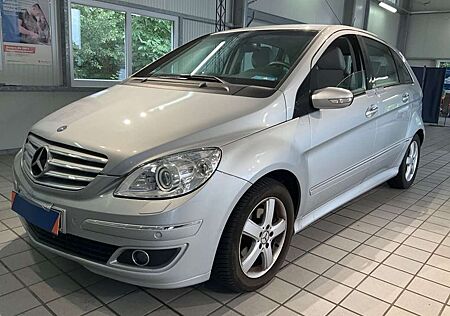 Mercedes-Benz B 200 B -Klasse Sport Paket