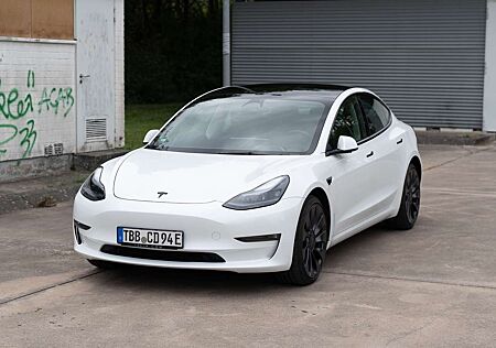 Tesla Model 3 Allradantrieb Dual Motor Performance