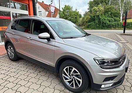 VW Tiguan Volkswagen Sound DSG /Start-Stopp *NAVI * ACC * SHZ *