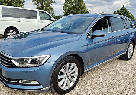 VW Passat Variant Volkswagen 2.0TDI Highline LED*Navi*Leder*