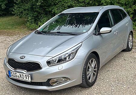 Kia Cee'd Ceed / Ceed 1.6 CRDi 128 Spirit