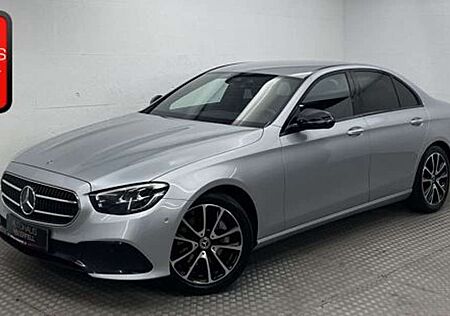 Mercedes-Benz E 220 d AVANTGARDE NIGHT AHK+KEYLESS+CARPLAY+