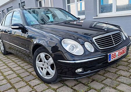 Mercedes-Benz E 280 /AUTOMATIK/TÜV02.26/PANO/NAVI/AHK/LEDER