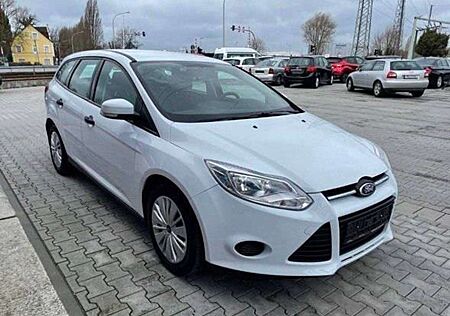 Ford Focus Focus Turnier 1.0 EcoBoost Start-Stopp-SystemAmbiente