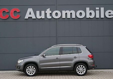 VW Tiguan Volkswagen Sport&Style BMT 4Motion"Xenon+Navi+AHK"