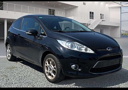 Ford Fiesta 1.4 TITANIUM KLIMA PDC SITZ+SCHEIBENHZG
