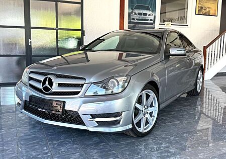 Mercedes-Benz C 200 Coupe AMG PDC Aut. Navi. Alarm PDC Xenon