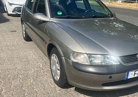 Opel Vectra 18 B-CC
