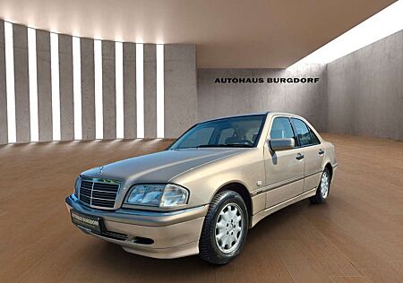 Mercedes-Benz C 180 Elegance Automatik Klima Tempomat 1. Hand