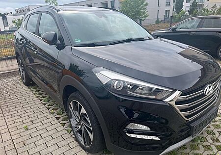 Hyundai Tucson Diesel blue 1.7 CRDi 2WD DCT Premium