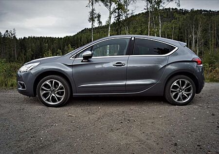 Citroën DS4 gebraucht kaufen Citroën DS4 Citroen HDi 165 SoChic