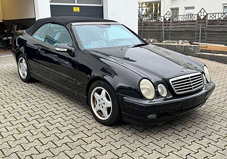 Mercedes-Benz CLK 200 gebraucht kaufen Mercedes-Benz CLK 200 KOMPRESSOR AVANTGARDE