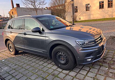 VW Tiguan Volkswagen Highline BMT/Start-Stopp 4Motion