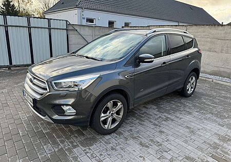 Ford Kuga +2.0+TDCi+4x4+Aut.+Titanium