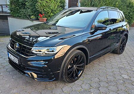 VW Tiguan Volkswagen R-Line eHybrid BLACK /PANO/LEDER/HUD/VOLL