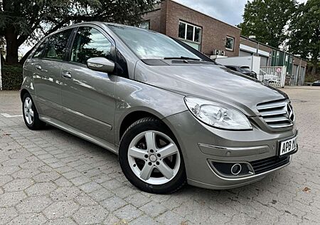 Mercedes-Benz B 200 CDI NAVI KLIMA ALLWETTER PDC AHK TÜV 9/26