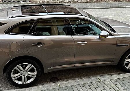 Jaguar F-Pace 30d AWD Portfolio