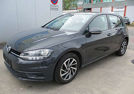 VW Golf Volkswagen VII Lim. Trendline BMT/Start-Stopp