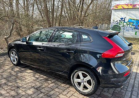 Volvo V40 D3